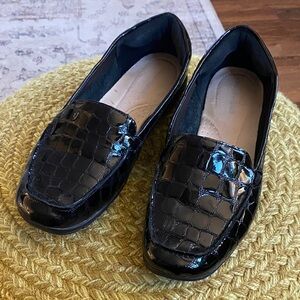Easy Spirit Shiny Black Croc-Embossed Loafers